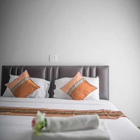 Retro Twin Home @Maesot Месот Екстер'єр фото